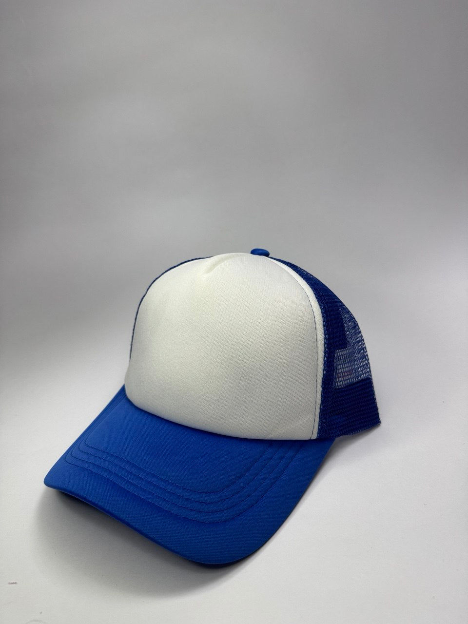 Gorra de Malla Blanca y Azul Camionero