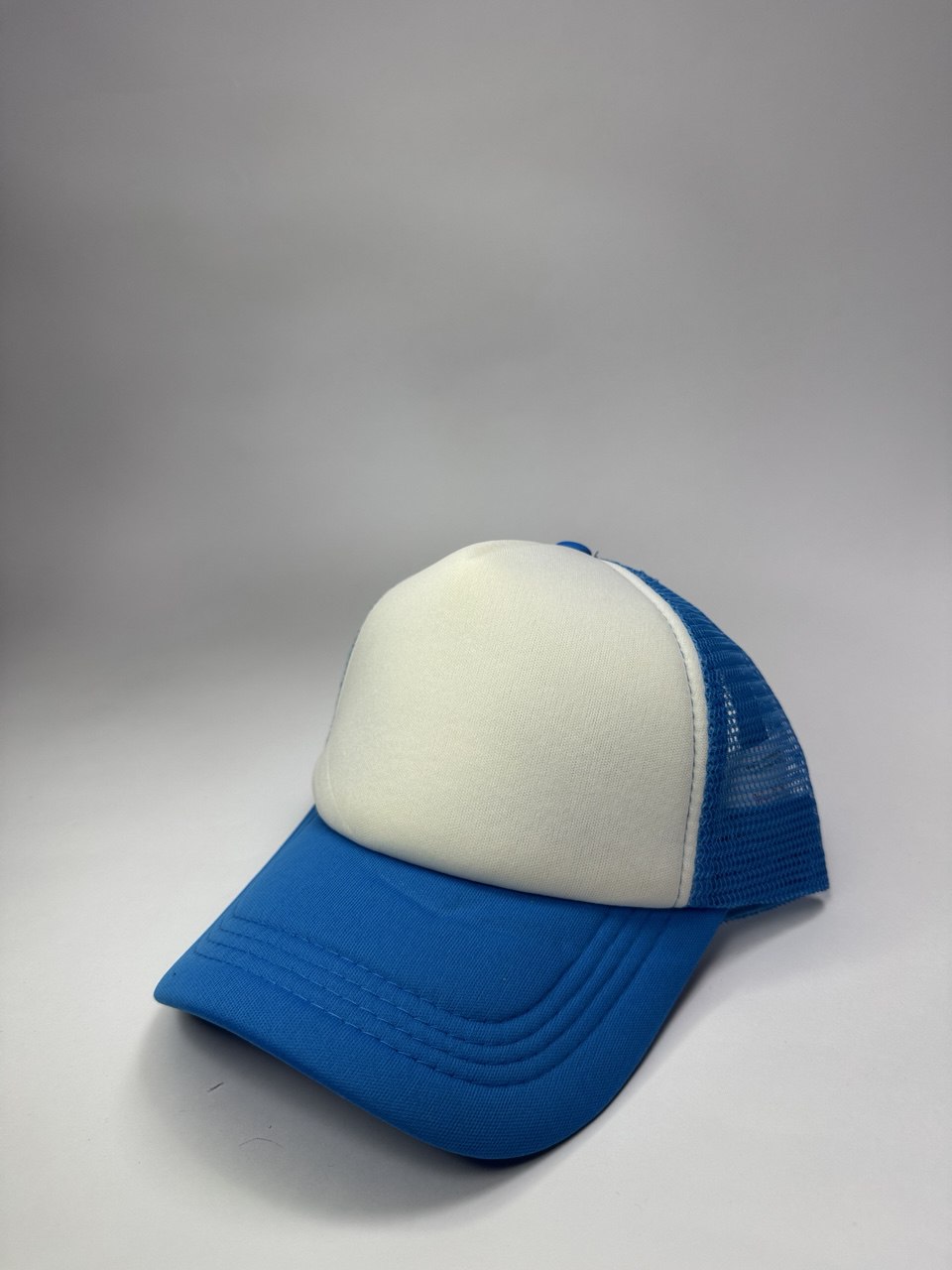 Gorra de Malla Azul Cielo y Blanco Camionera